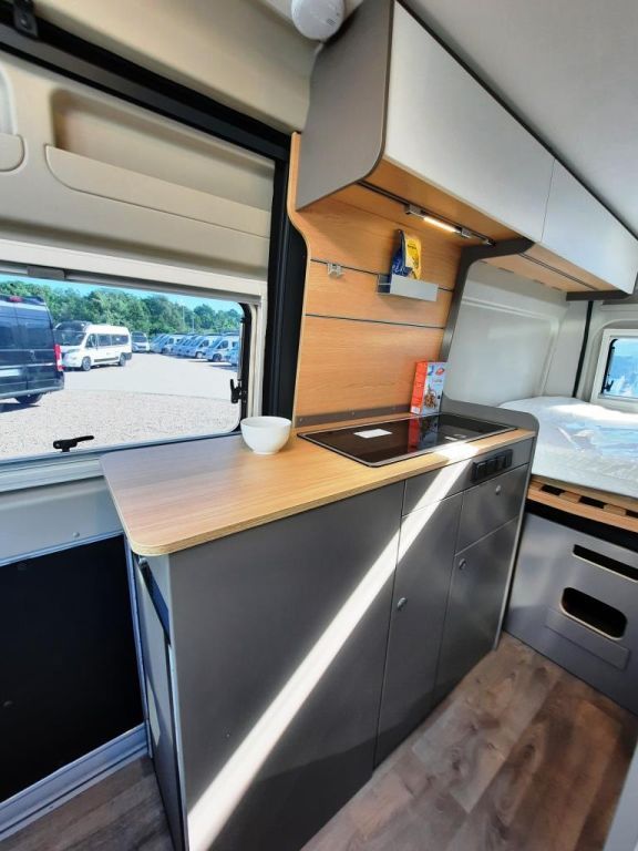 Fahrzeugabbildung LMC Innovan 600 Verfüg./Sparen Sie 13.878,- €