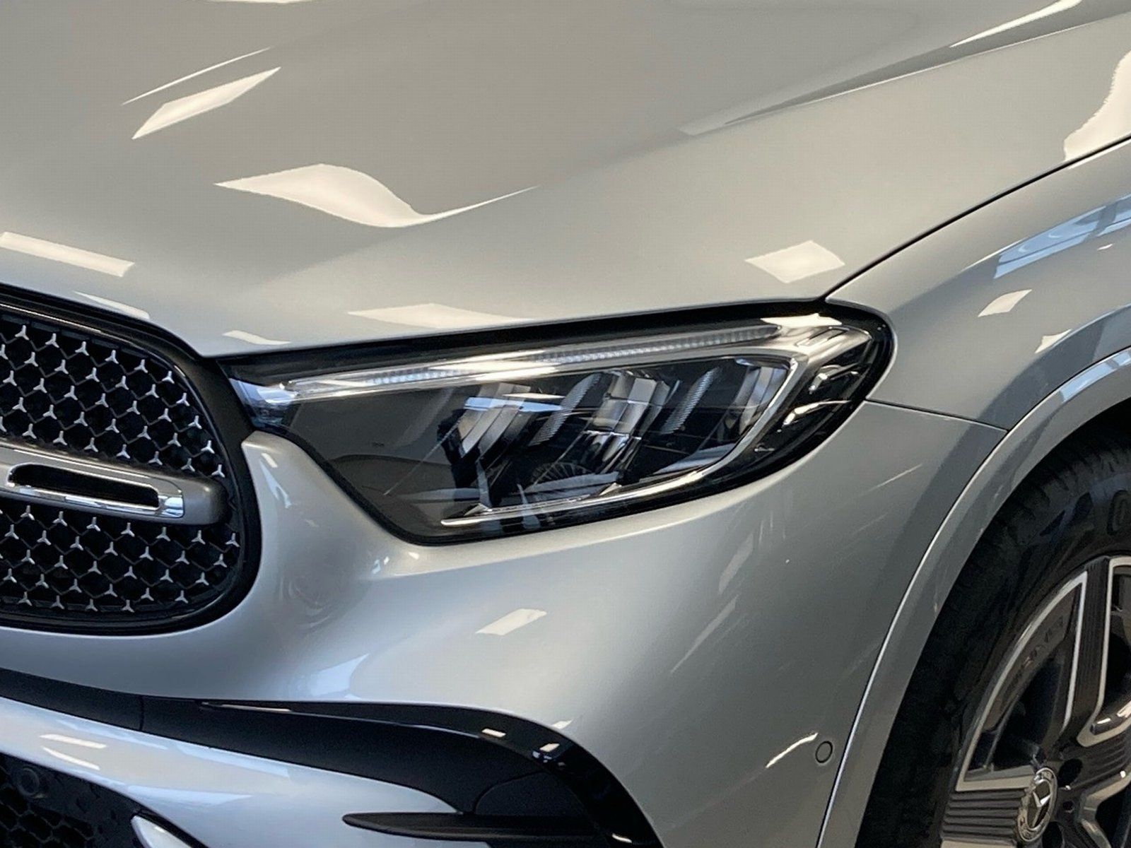 Fahrzeugabbildung Mercedes-Benz GLC 200 4M AMG*AHK*Distronic*360°*Totwink*Memor*