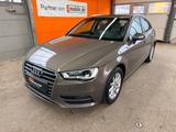 Audi A3 Sportback attraction ultra Xenon DSP Sitzheiz - Audi A3: Braun