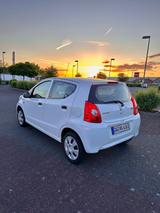 Suzuki Alto Tüv Neu - Klimaanlage - 1 Vorhalter - gebrauchte Suzuki Alto aus dem Jahr 2011