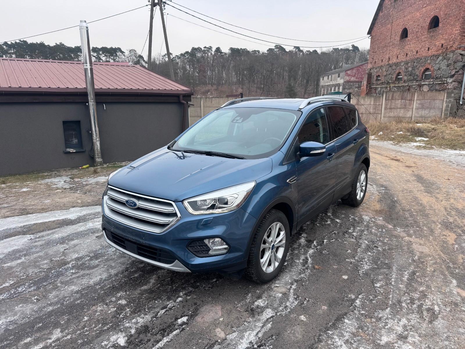 Ford Kuga Titanium PANORAMA NAVI AUTOMATIK