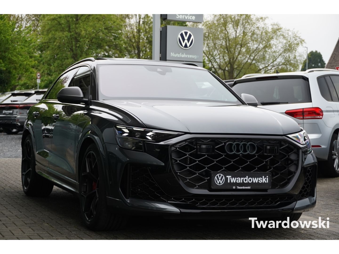 AUDI RSQ8 Performance Matrix Keramik HUD AHK 305 KMH 