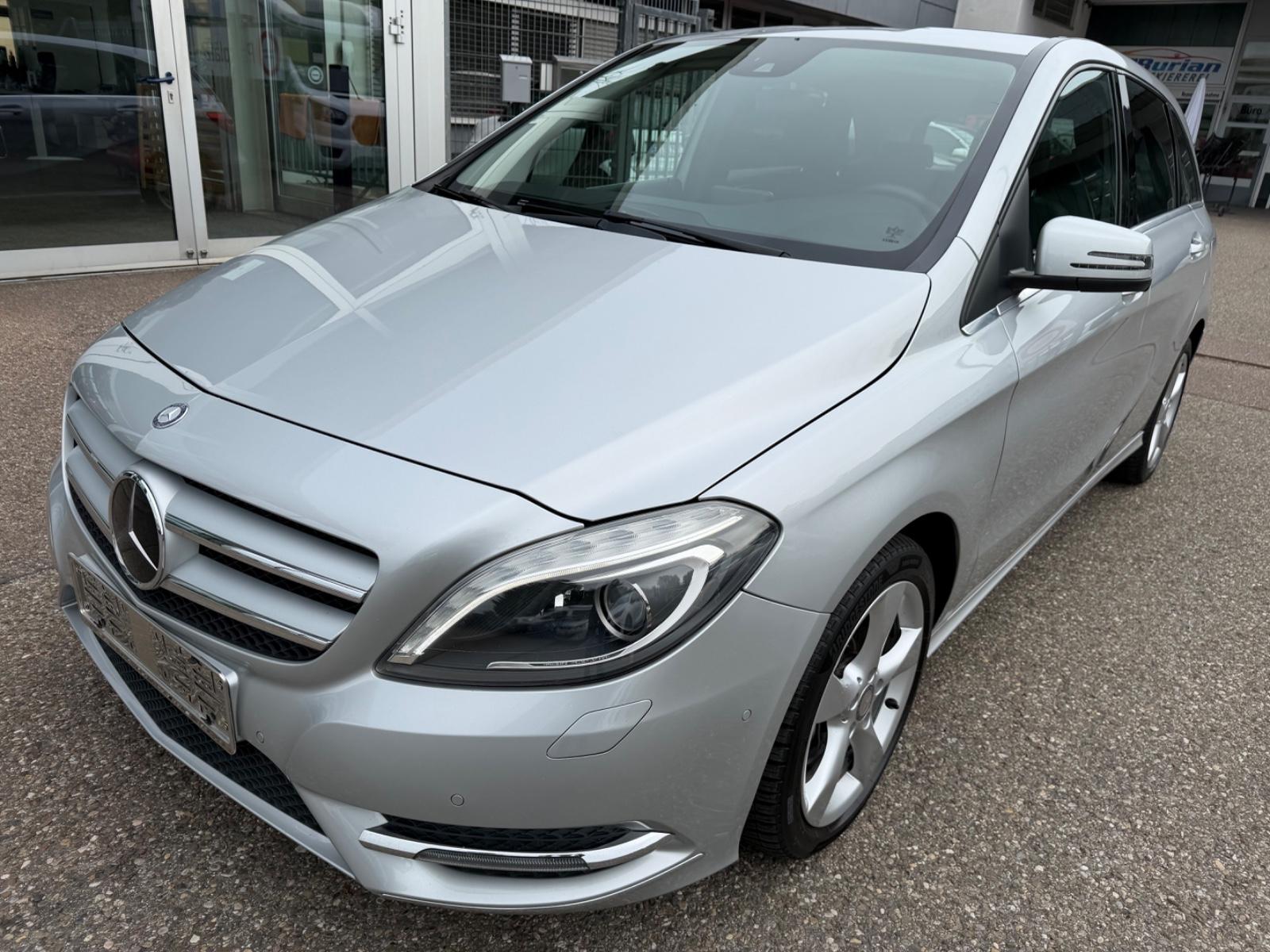 Mercedes-Benz B 220