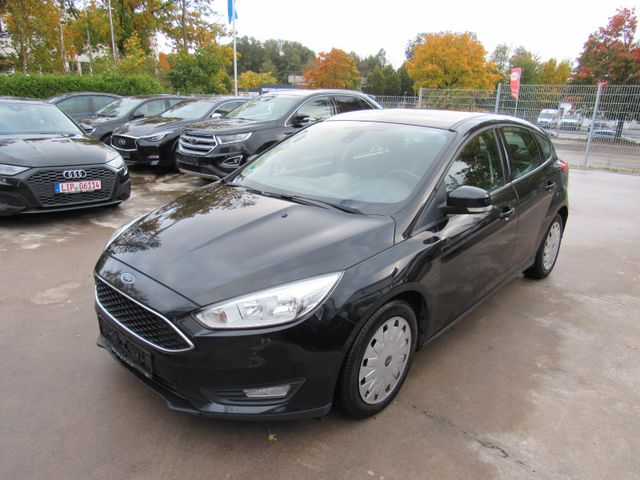 Ford Focus Lim. Trend / Navi