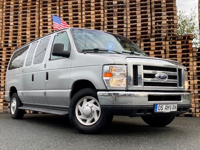 Fahrzeugabbildung Ford Econoline E350 XL 5.4 V8 LPG 11 Sitze