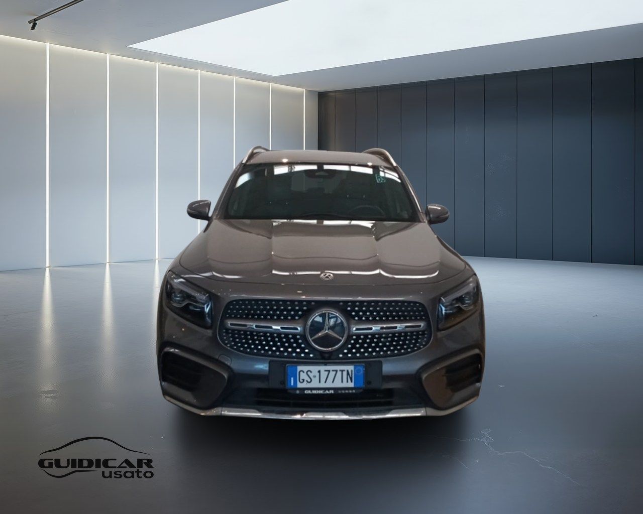 Mercedes-Benz GLB - X247 2023 - GLB 200 d AMG Li imagem 2