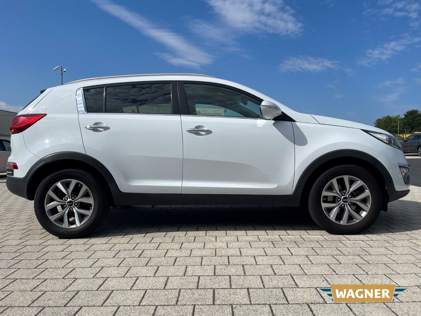Fahrzeugabbildung Kia Sportage Dream Team 2WD Sitzheizung Tempomat
