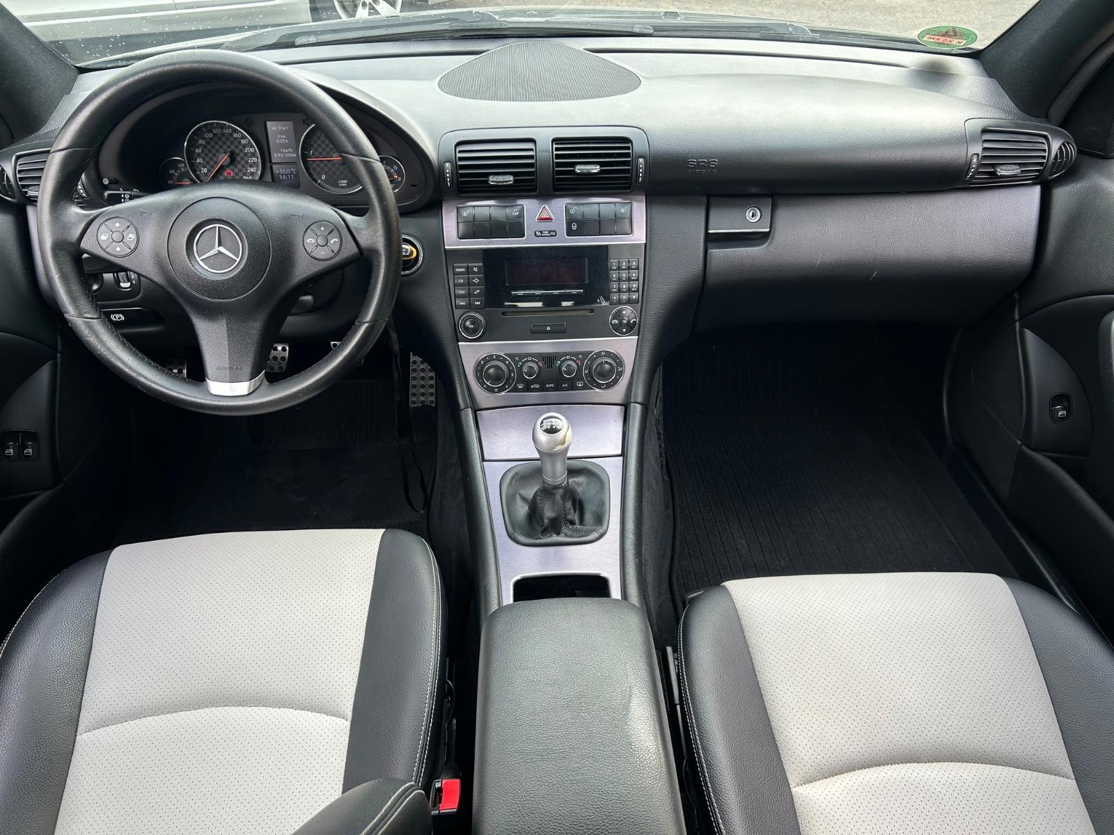 Mercedes-Benz CLC 200 CDI *LEDER* TÜV NEU