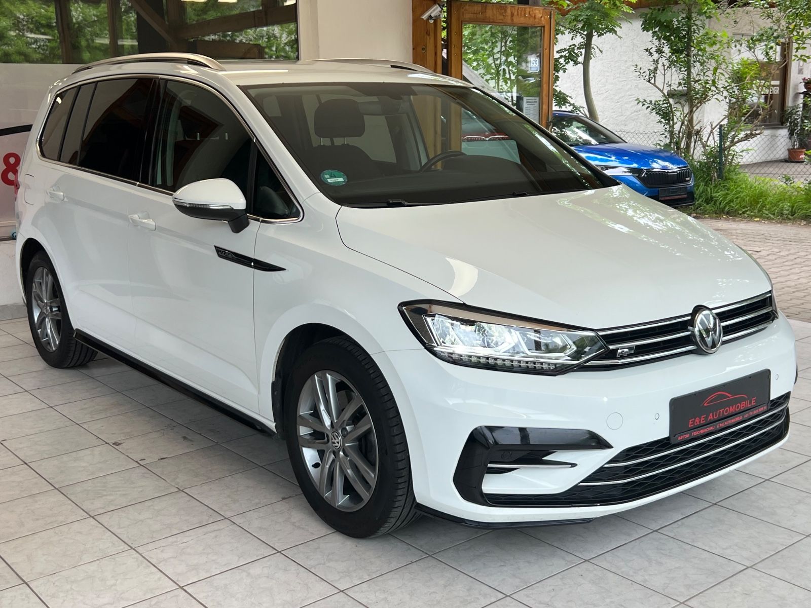 Volkswagen Touran Highline R-LINE DSG ACC AHK PDC 7-SITZER foto 11