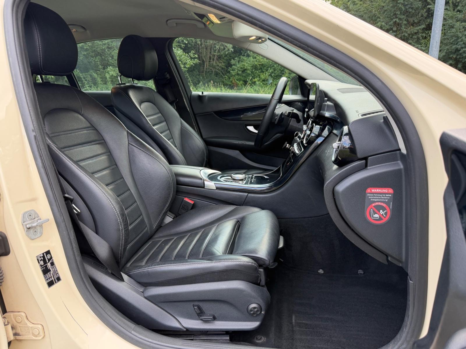 Mercedes-Benz C220d Lim. *Avantgarde *Leder *Navi *Kamera *SHZ