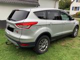 Ford  Kuga Titanium 2,0 TDCi 4x4 103kW  140 PS - Ford Kuga: 140 Ps