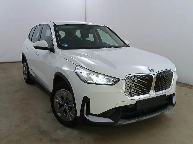 Image of BMW iX1