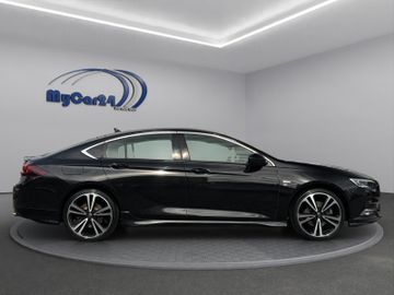 Opel Insignia - 12