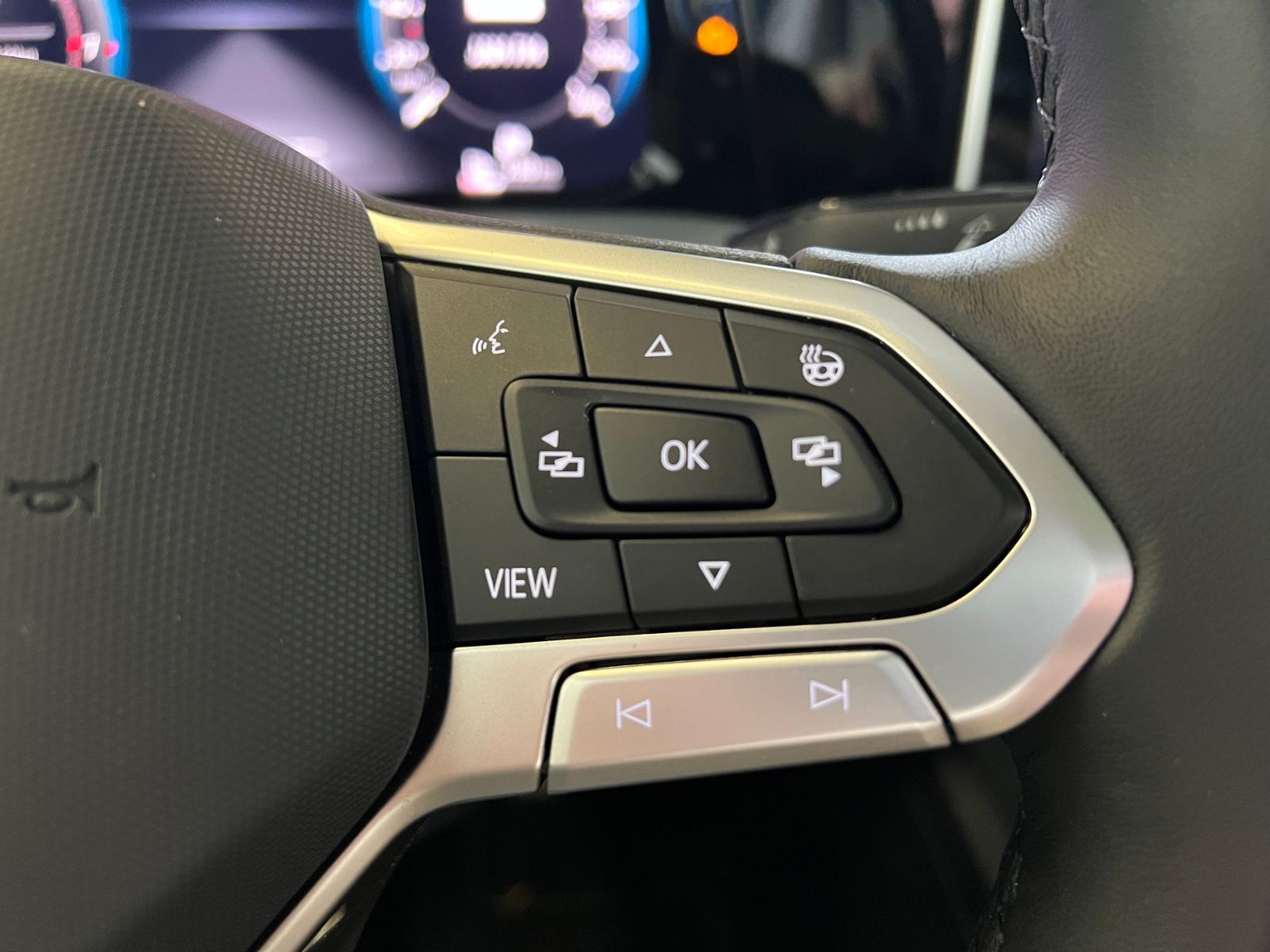 Fahrzeugabbildung Volkswagen Golf VIII GOAL 1.5 TSI *LED, App-Connect, 16'-LM