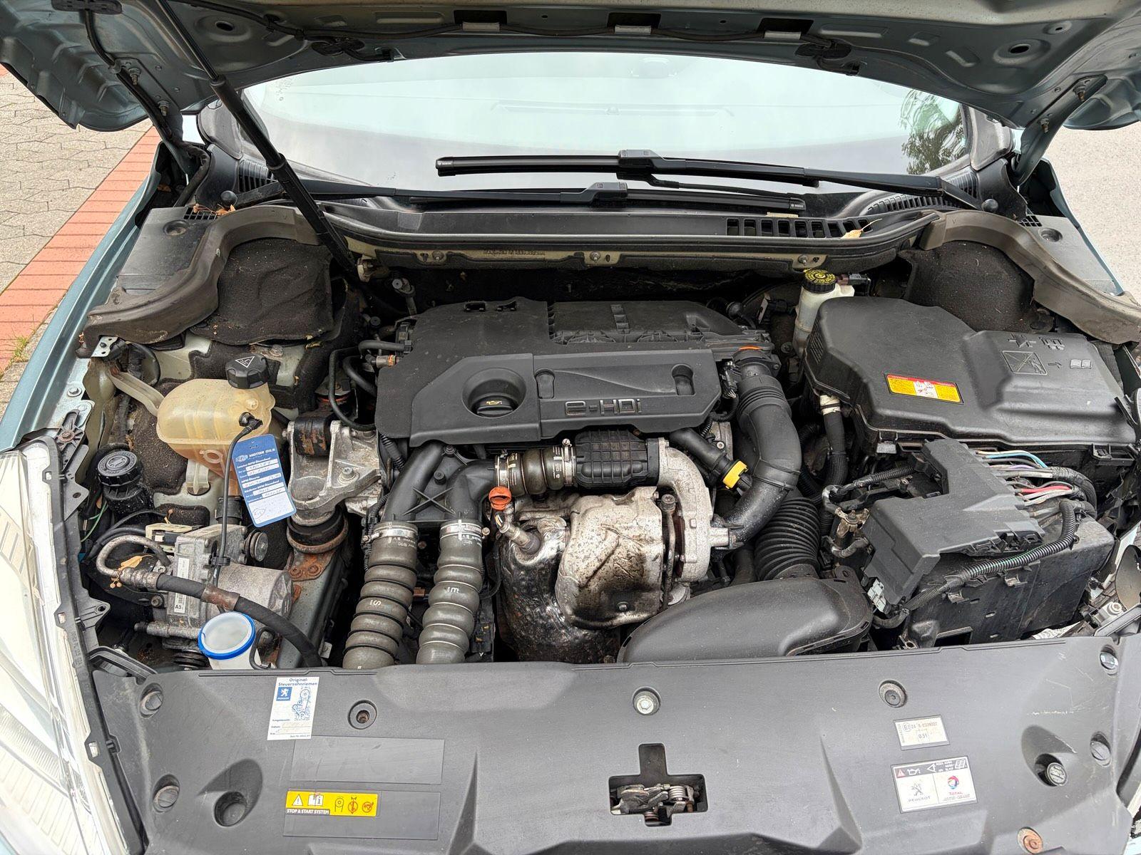 Peugeot 508 2011 — photo 12