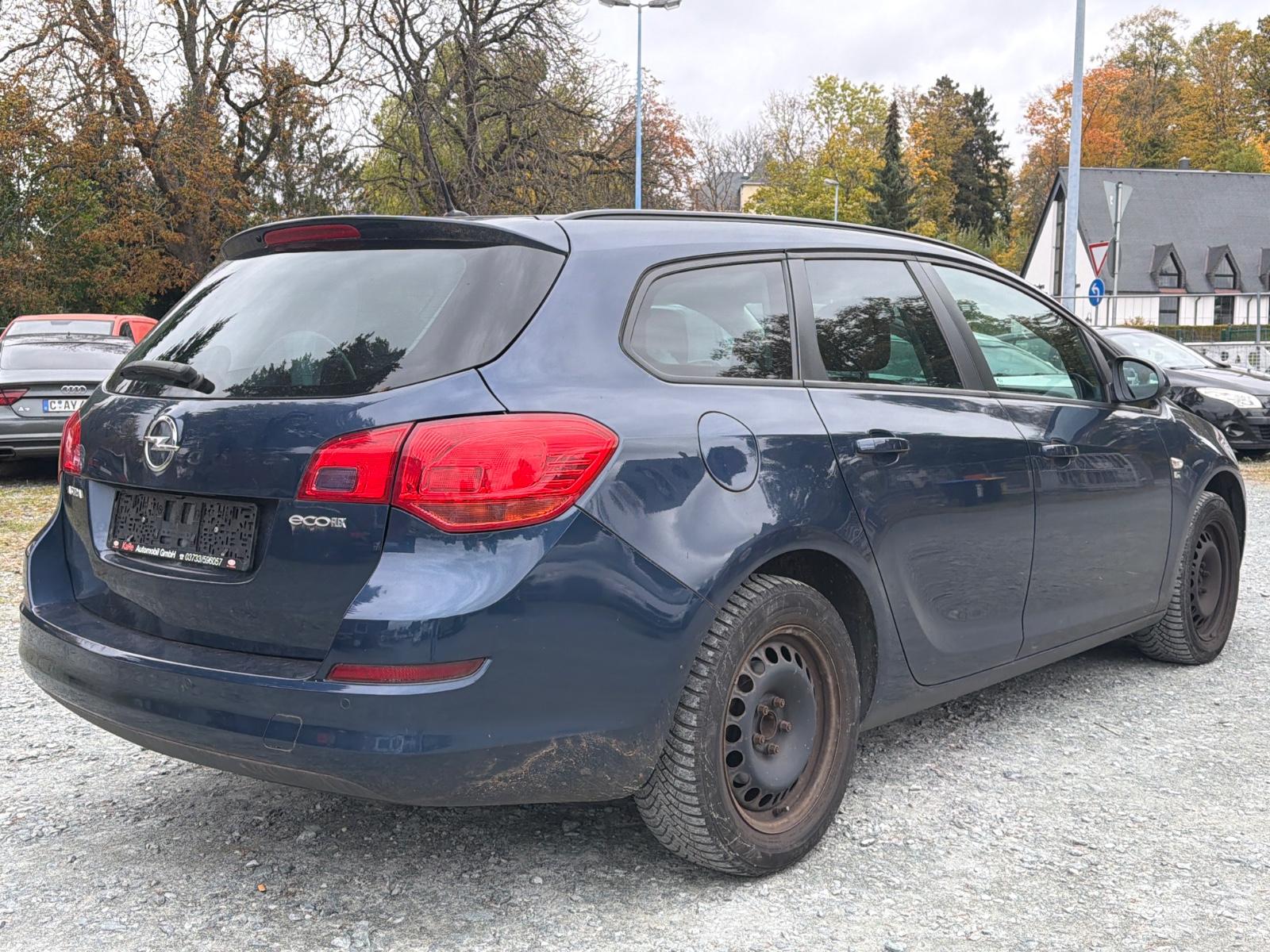 Opel Astra 2012 — engine 1.398 cm³, 101 HP (74kW)