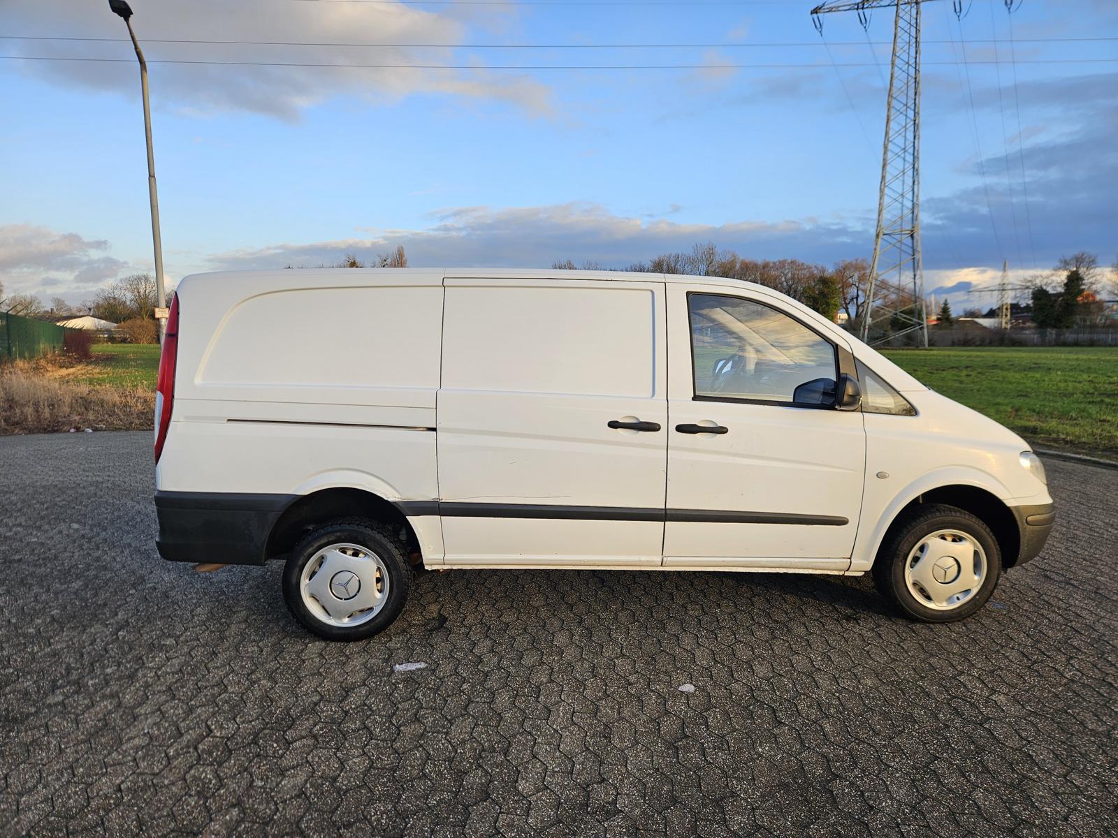 Mercedes-Benz Vito 111CDI 4Matic 4x4 Lang 3Sitze STHZ HU11/27