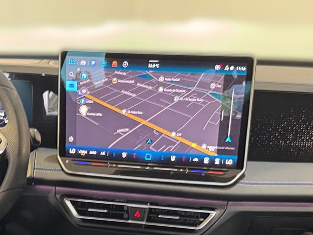 Tiguan R-Line 2,0 TDI 4M DSG LEDER+PANO+AHK+STAN
