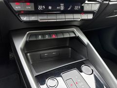 Fahrzeugabbildung Audi A3 Limousine S line 35 TDI S-tr. - Navi+*ACC*App