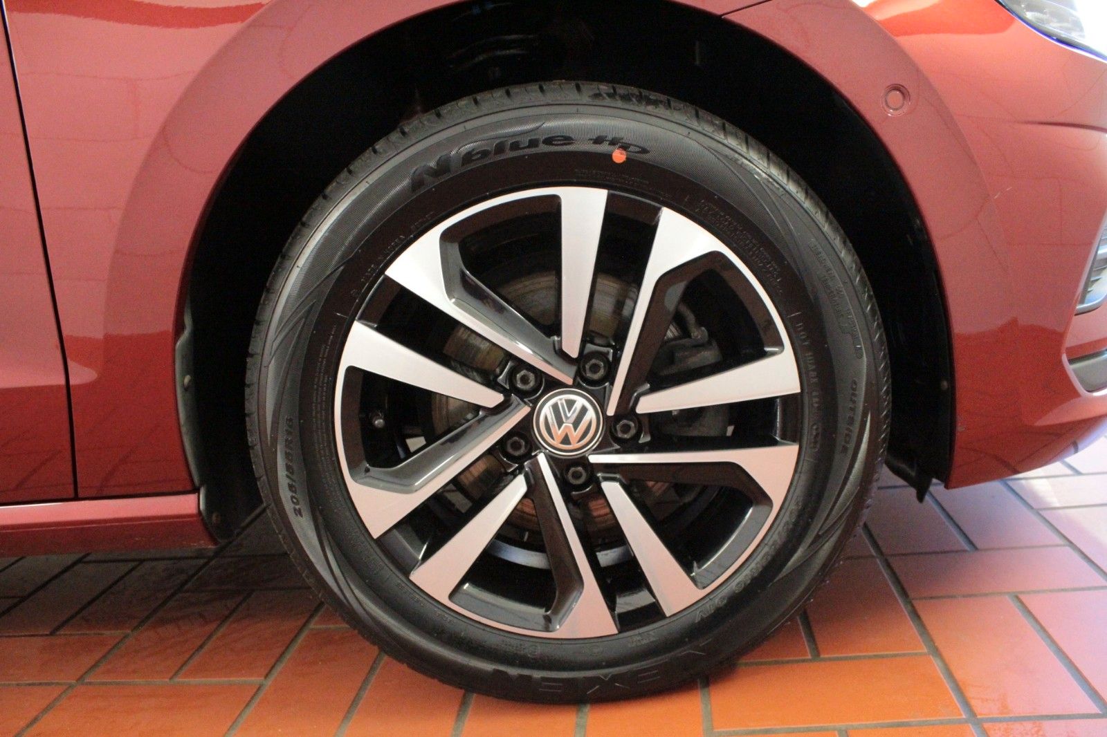 Fahrzeugabbildung Volkswagen Golf Sportsvan 1.0 TSI OPF IQ.DRIVE
