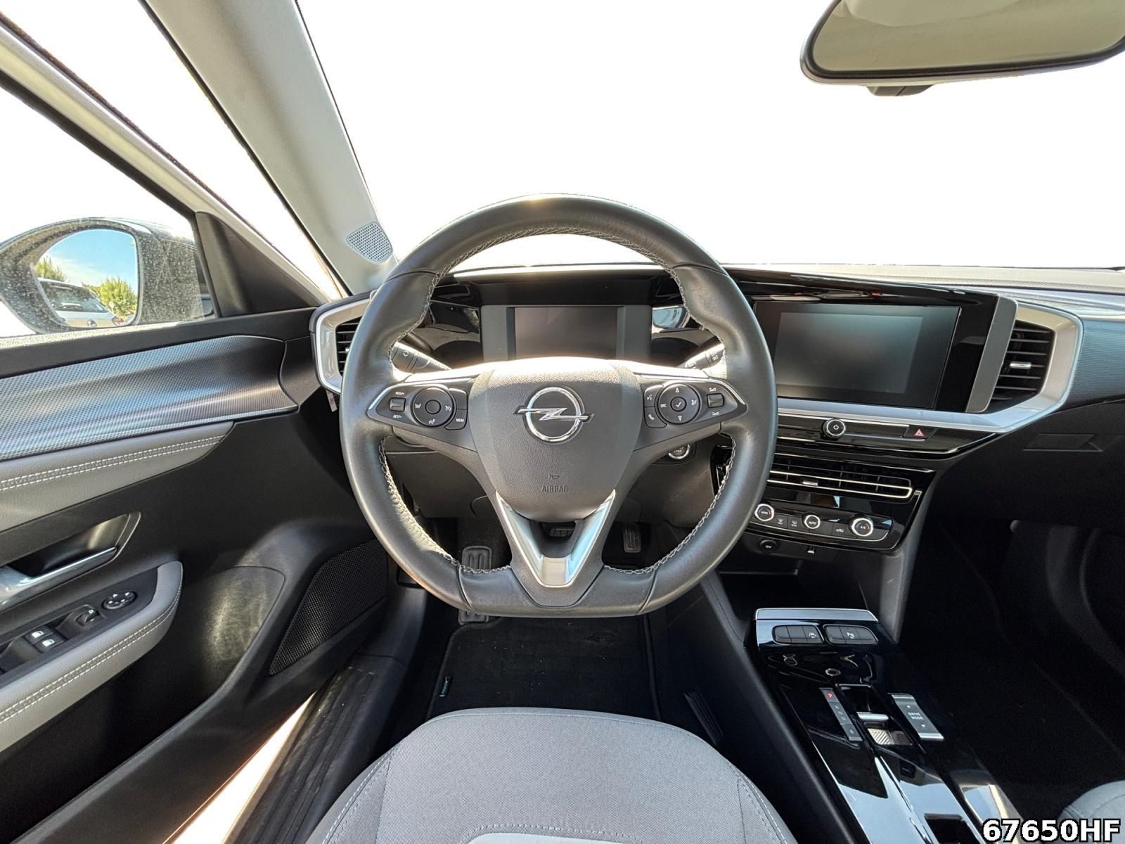 Fahrzeugabbildung Opel Mokka -e Elegance