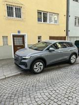 Audi Q4 45 e-tron EZ04/24 36600km 1Hd unfallfrei - Audi Q4 e-tron aus 2024