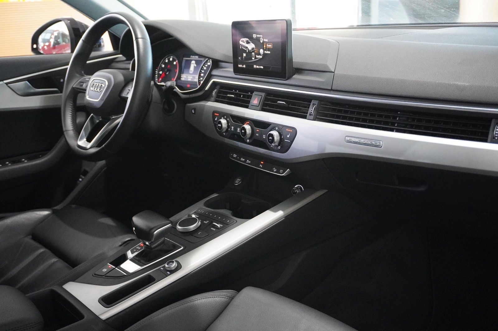 Fahrzeugabbildung Audi A4 Allroad quattro 45 TFSI LEDER/MMI/SHZ/LED/AHK