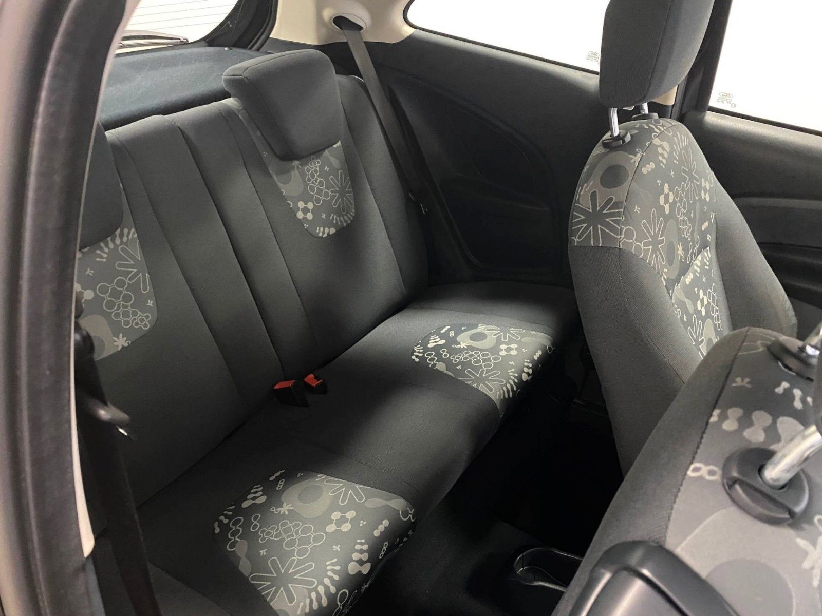 Fahrzeugabbildung Ford Ka/Ka+ 1,2 Trend + KLIMA+ TAGFAHRLICHT+wenig KM