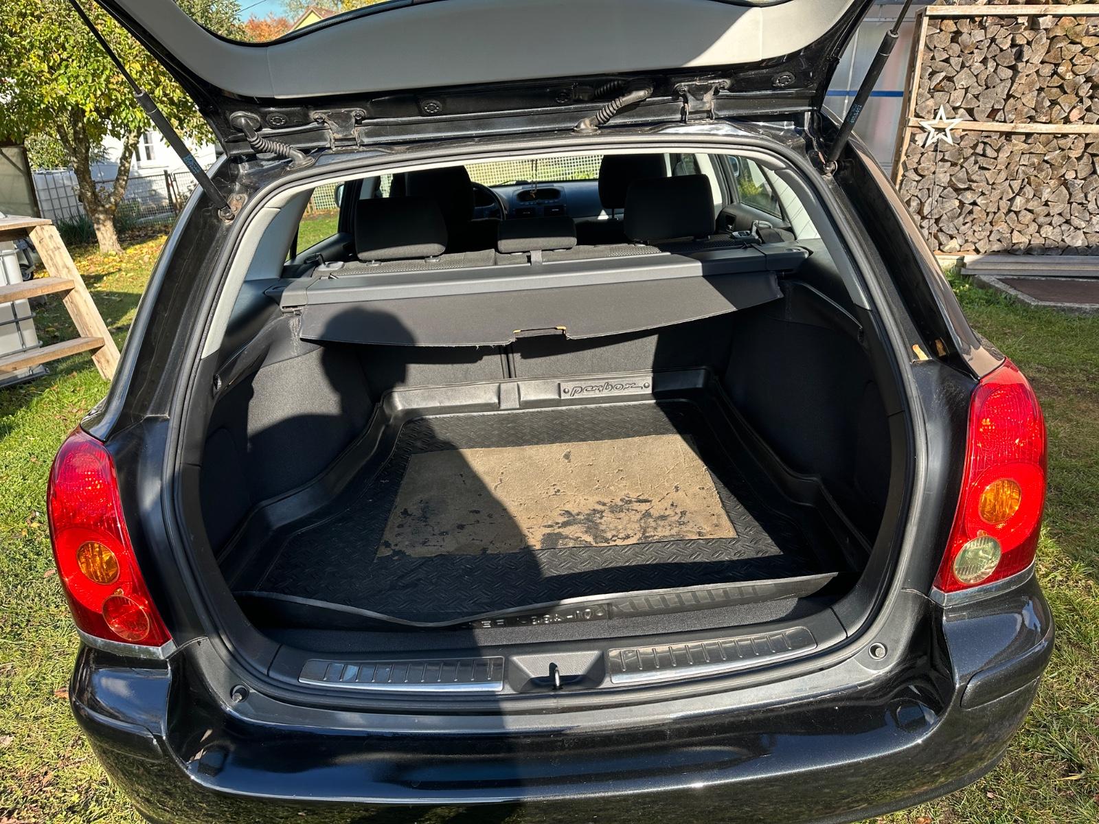 Toyota Avensis 2005 — photo 7