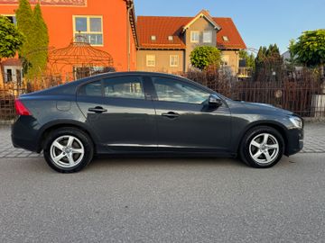 Volvo S60 - 3