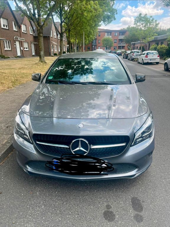 Image of Mercedes-Benz CLA 180 Shooting Brake