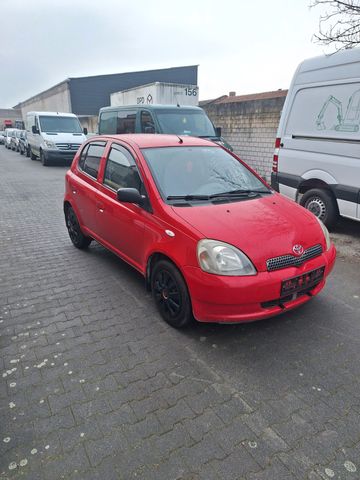 Toyota Yaris 1.0 KLIMA