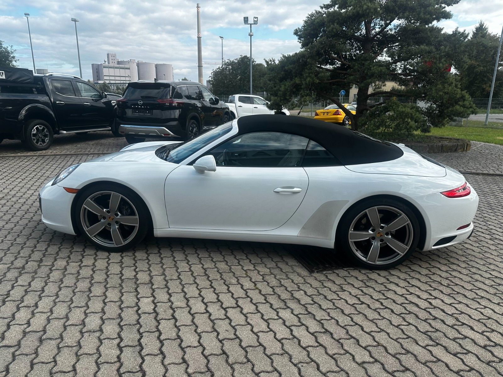 Fahrzeugabbildung Porsche 911 Carrera Cabriolet