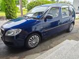 Skoda Roomster 1.4 16V - - Skoda Roomster mit Benzin-Antrieb: Kleinbus, 1.4