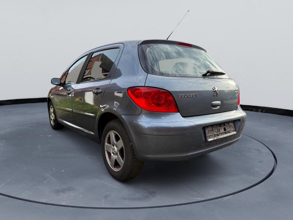 Peugeot 307