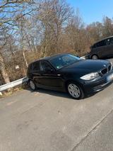 BMW 1er top Zustand - BMW aus 2010: 1er