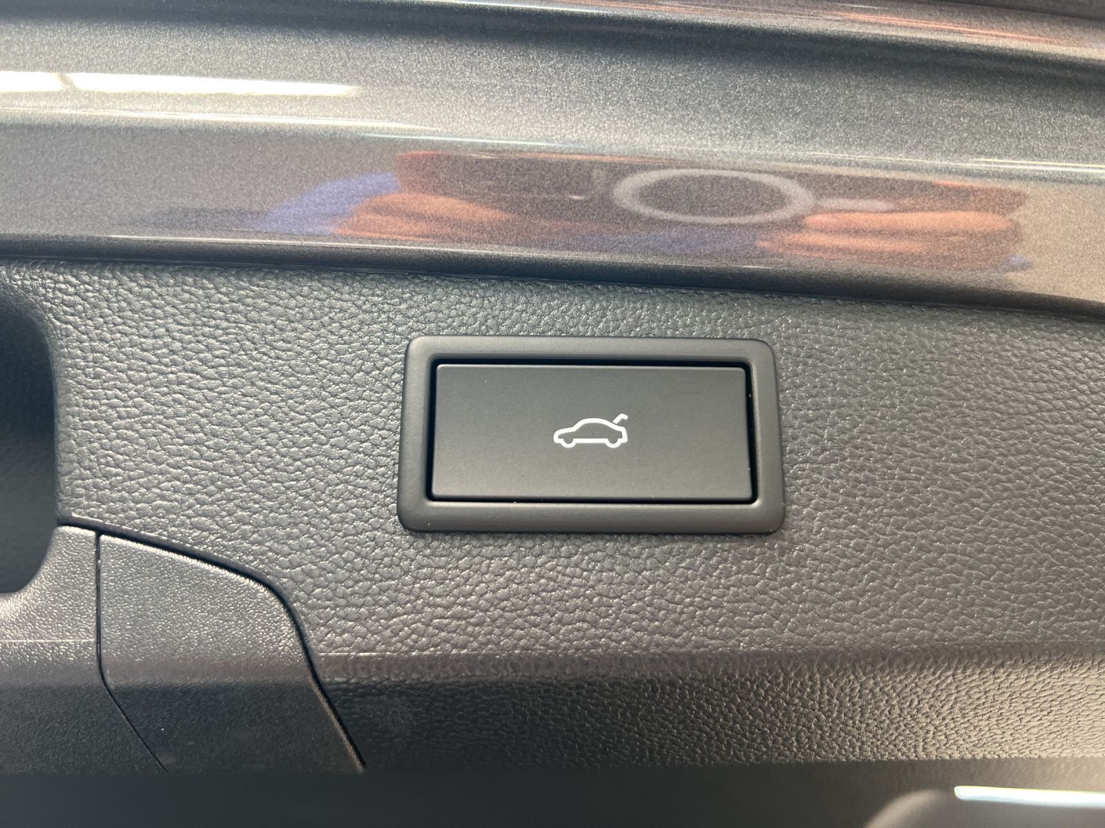 Passat Variant R-Line 1.5 TSI eHybrid AHK*Pano