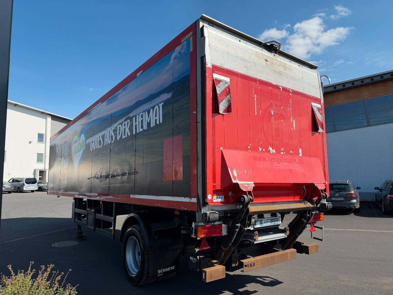 Fahrzeugabbildung Schmitz Cargobull SKO10 Carrier Maxima 1300 LBW Bär 2000kg gelenkt
