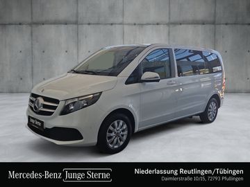 Mercedes V 220 - 2
