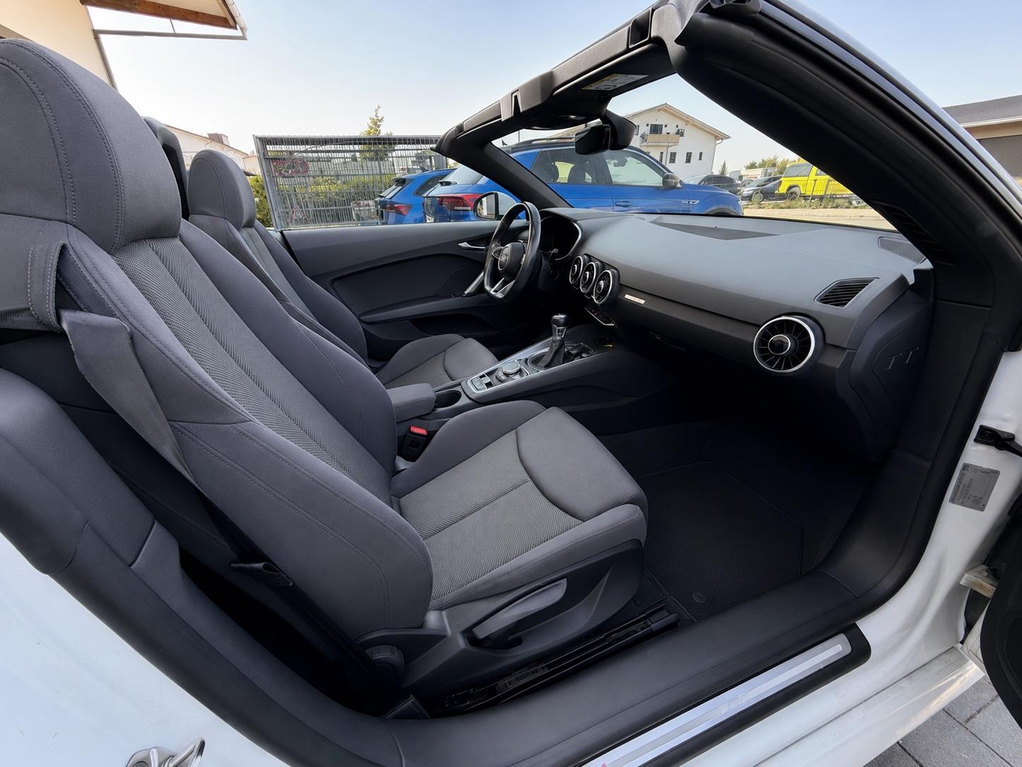 Audi TT Roadster 2.0 TDI ultra