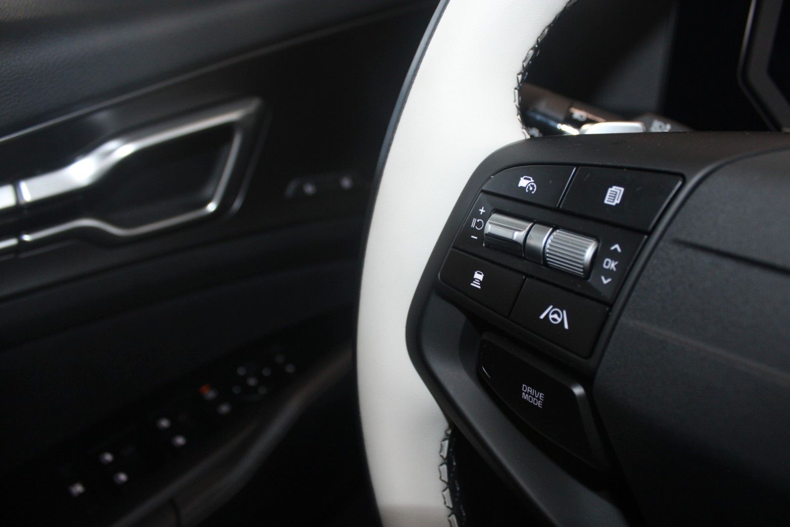 Fahrzeugabbildung Kia Sportage 1.6 T-GDI GT-Line Automatik SOUND-PAKET