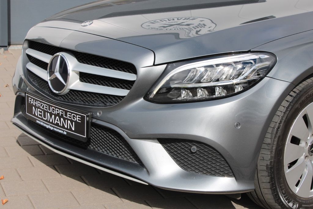 MERCEDES-BENZ C 220 d T LED AUT SHZ KAM NAVI PDC