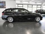 BMW 320i Advantage Aut Nav LED Pano HiFi Komfzg - BMW 3er Reihe Gebrauchtwagen in Köln
