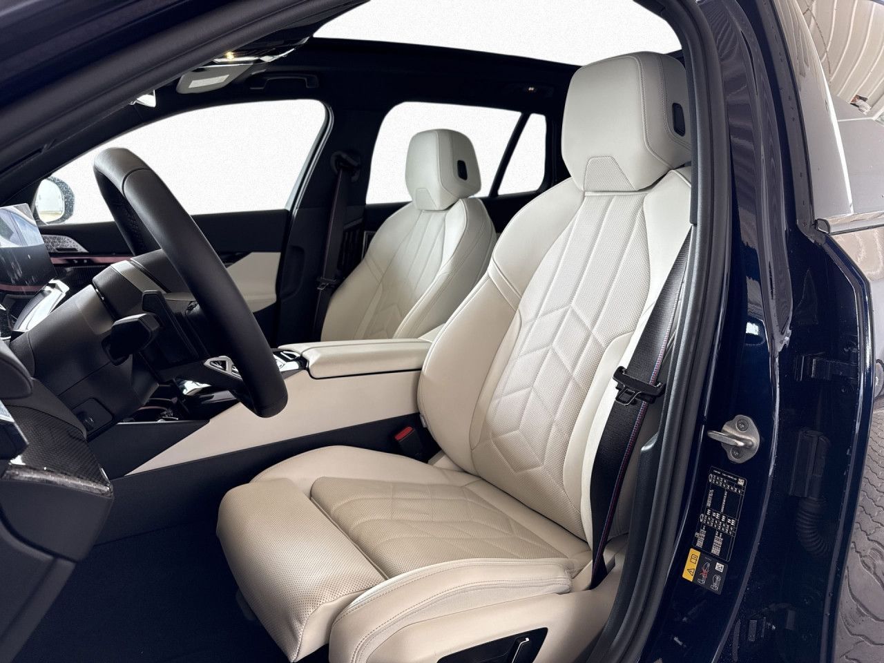 BMW i5 - Bild 17