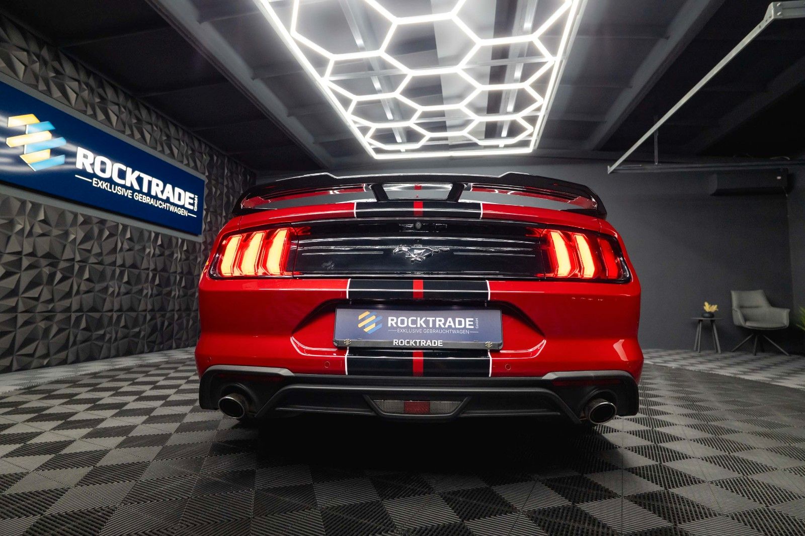 Fahrzeugabbildung Ford Mustang Shelby Coupe GT 350 Package Dark Horse