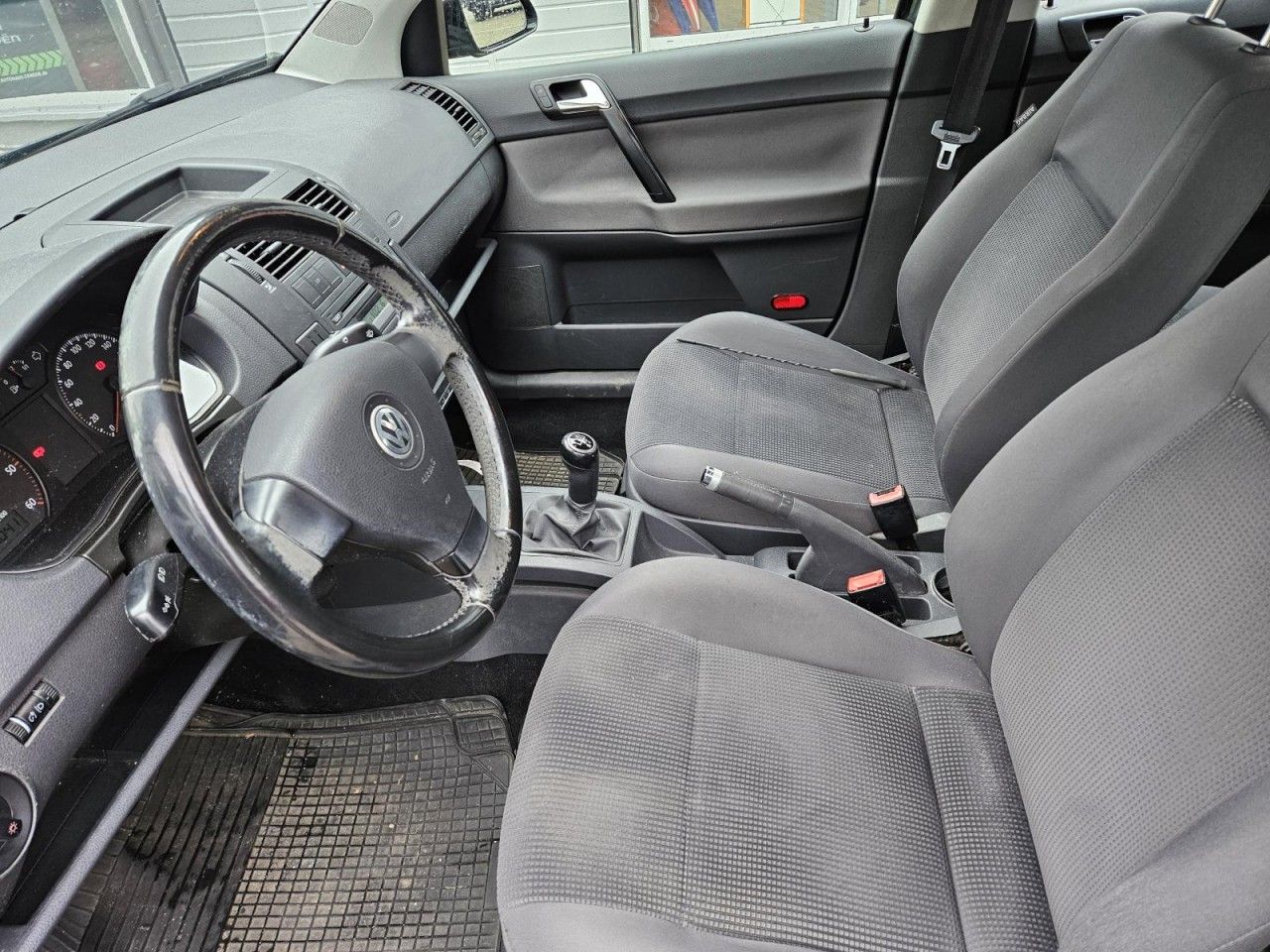 Fahrzeugabbildung Volkswagen Polo IV Comfortline / Nicht an Privat