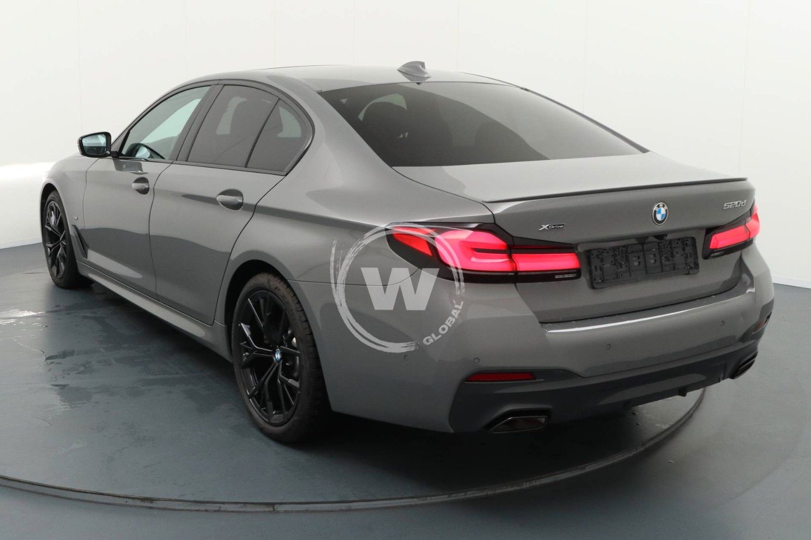 BMW 520 d xDrive M Sport PANO imagem 3