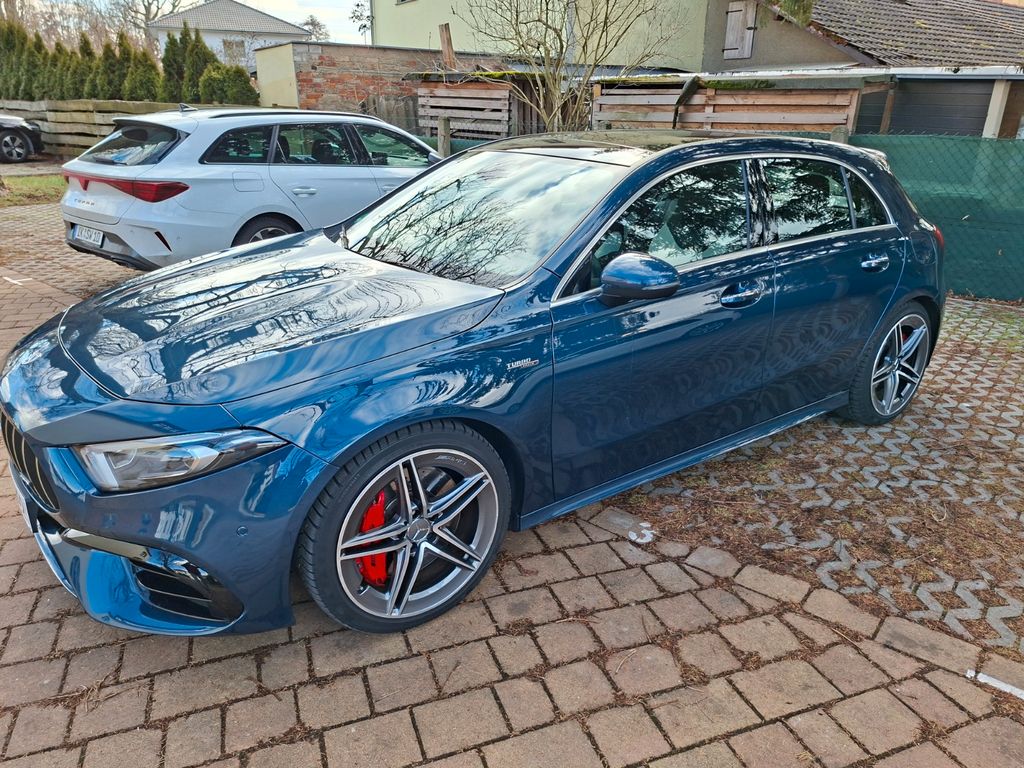 Mercedes-Benz A 45 AMG