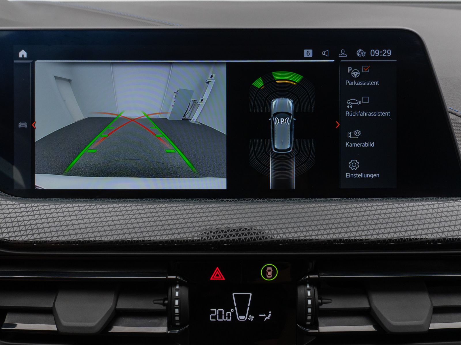 Fahrzeugabbildung BMW 120i M Sport Kamera DAB Lenkrhzg DrivAssis Alarm