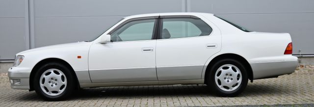 Lexus LS 400 (Toyota Celsior)